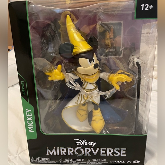 Disney Mirrorverse Mickey Mouse 12" Deluxe Figure - Picture 2 of 4